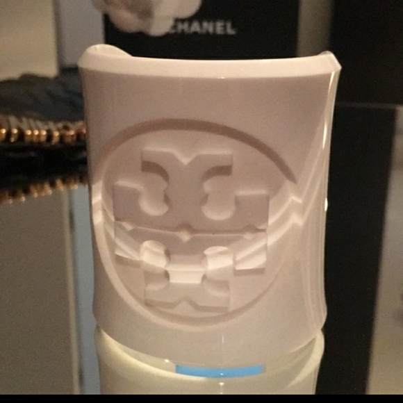 Tory Burch Cuff White lucite - Picture 13 of 15